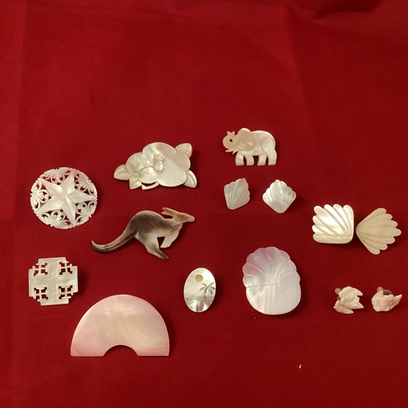 Source Unknown Jewelry - Motherpearl jewelry lot